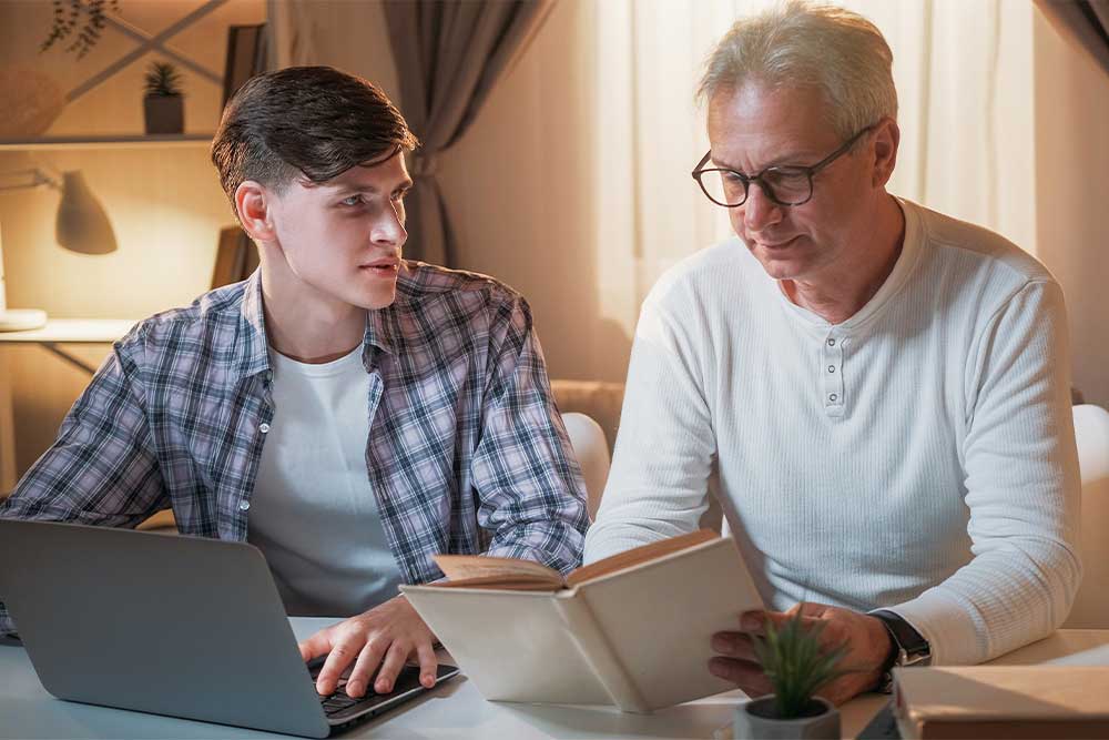 a parent helping their student understand the benefits of dual enrollment classes at PennWest