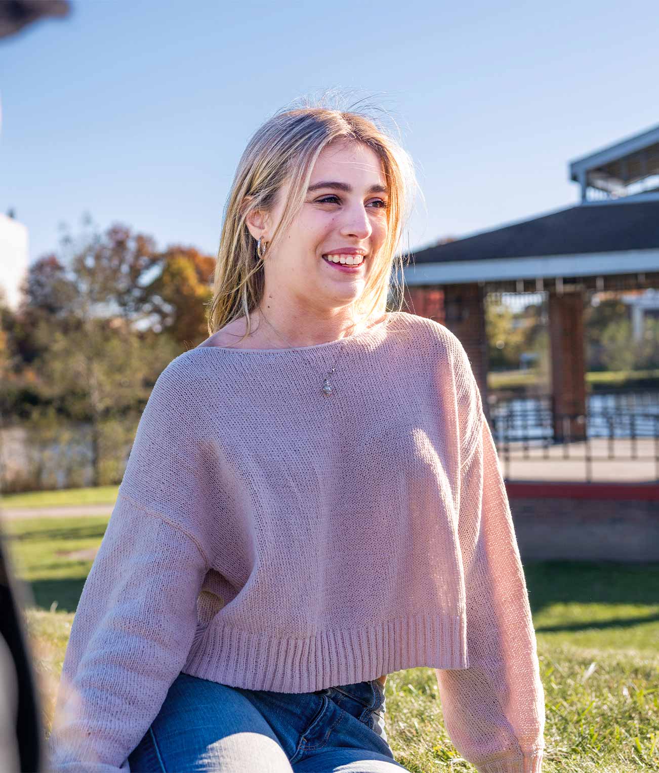 Students enjoying a nice campus day