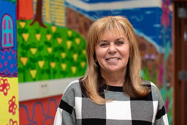 Dr. Mary Jo Melvin